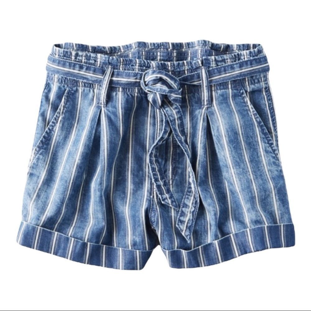 American Eagle Outfitters Super High-Waisted Striped Paperbag Short Size 4